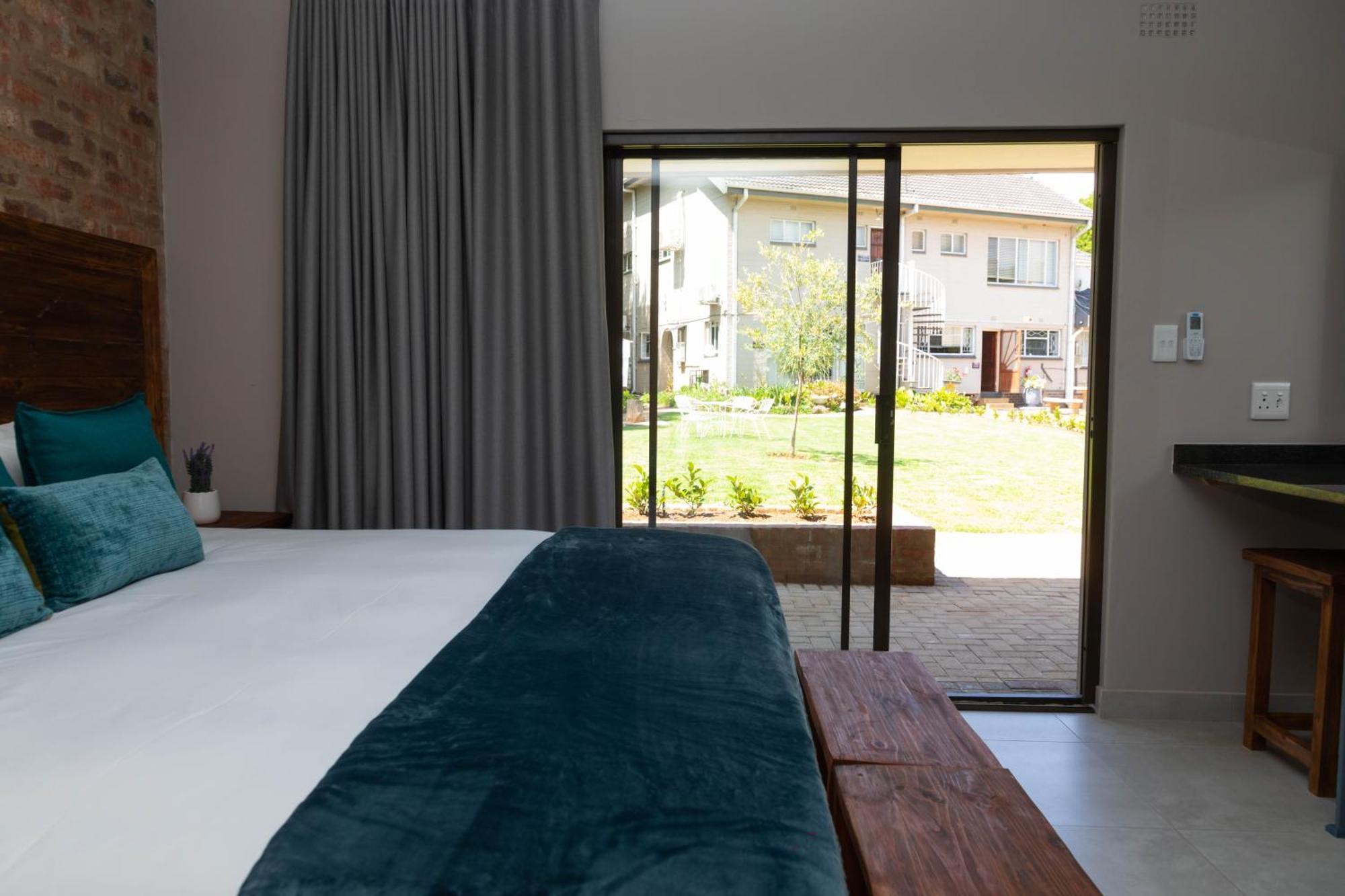 Opstal Gastehuis Potchefstroom Buitenkant foto